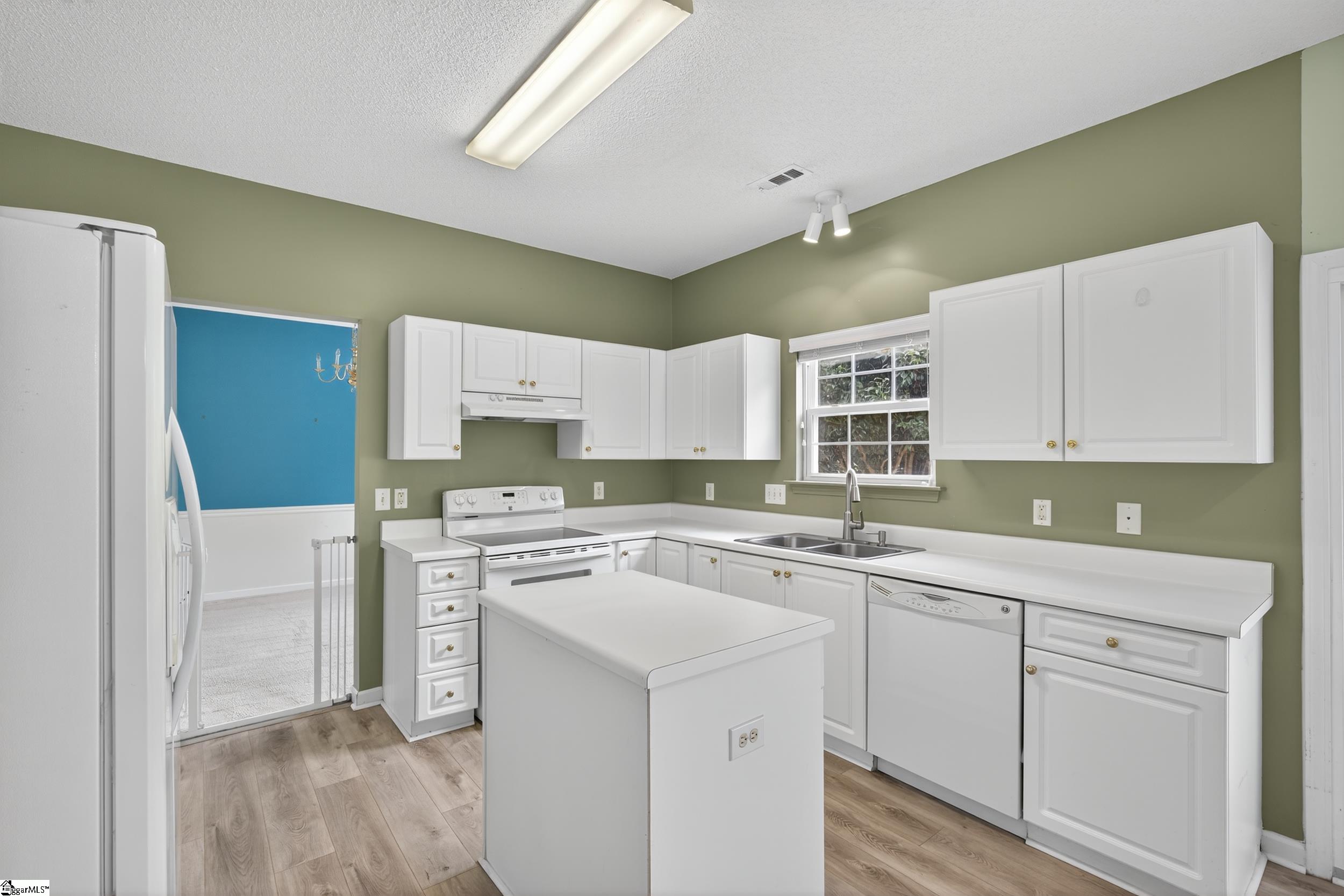 6 Sentry Way Simpsonville, SC 29680 - Photo 14 of 47