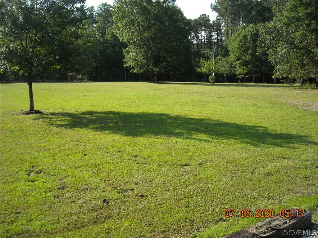 11493 East Quaker Road Disputanta, VA 23842 - Photo 5 of 31 Gallery Image 5