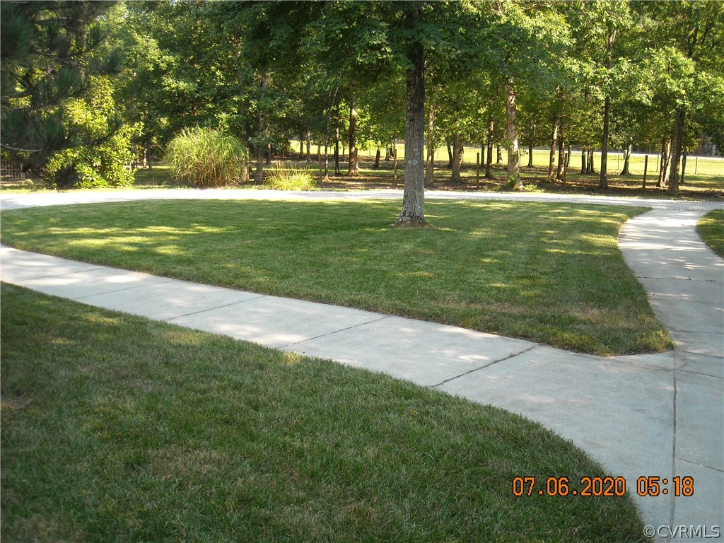 11493 East Quaker Road Disputanta, VA 23842 - Photo 7 of 31 Gallery Image 7