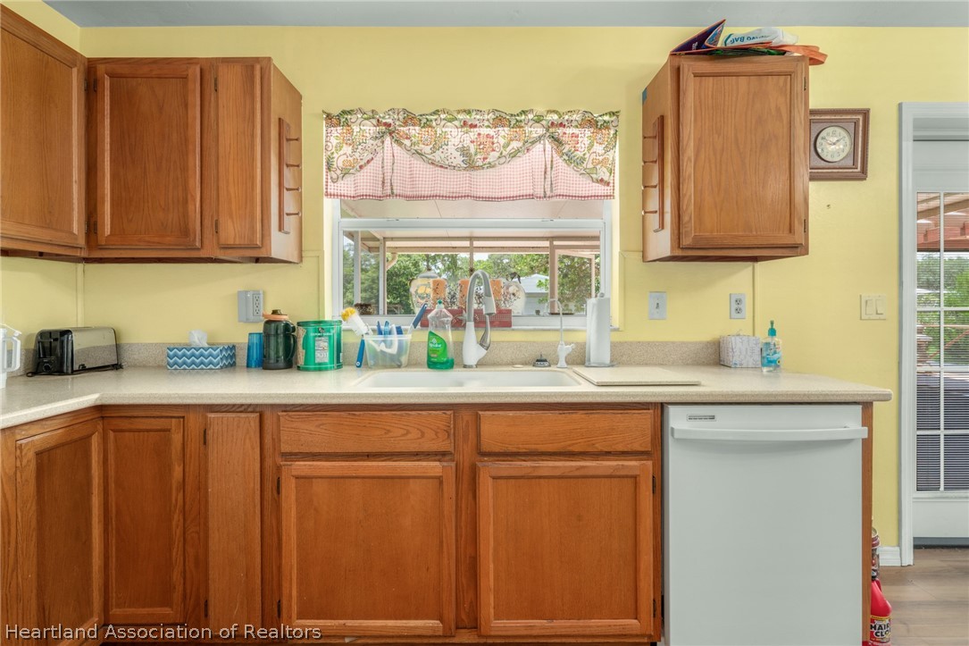 5719 Fig Road Sebring, FL 33875 - Photo 12 of 33 Gallery Image 12