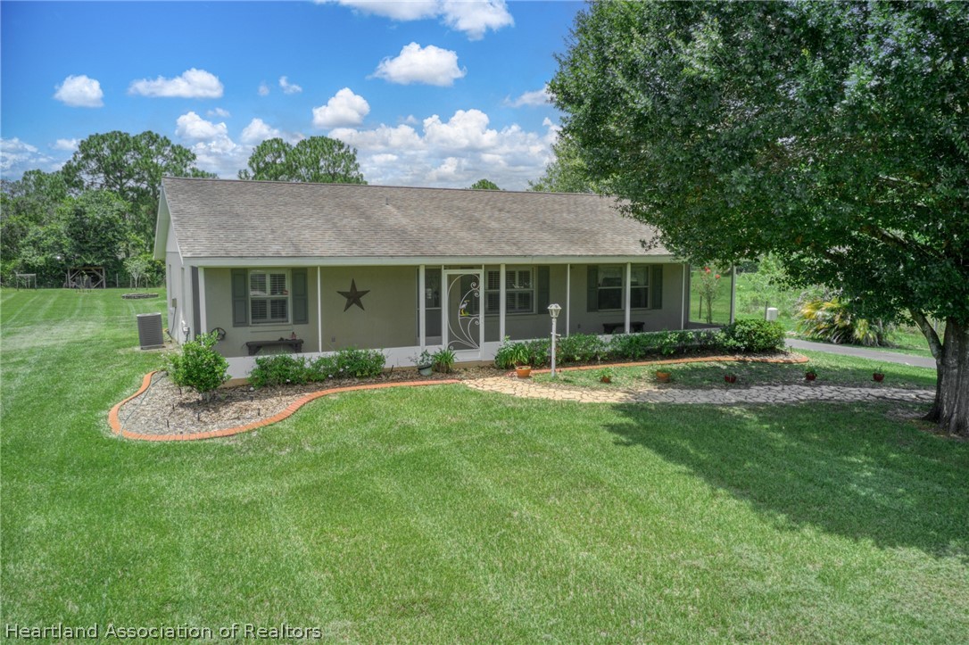 5719 Fig Road Sebring, FL 33875 - Photo 2 of 33 Gallery Image 2