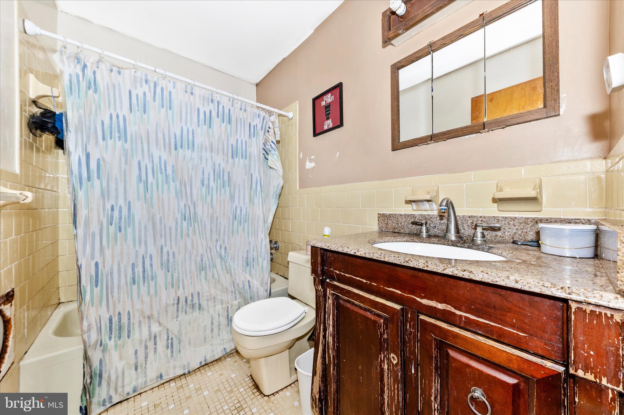 8018 Sagramore Road Baltimore, MD 21237 - Photo 21 of 44 Bathroom
