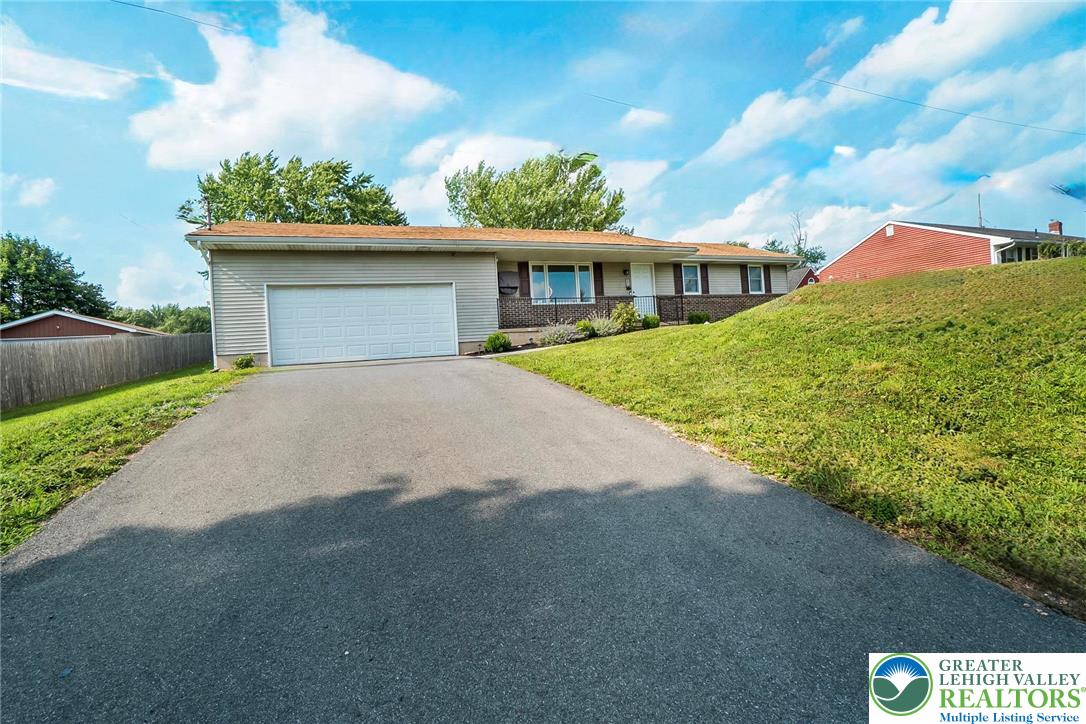 1076 Molasses Valley Road Kunkletown, PA 18058 - Photo 3 of 47 Gallery Image 3