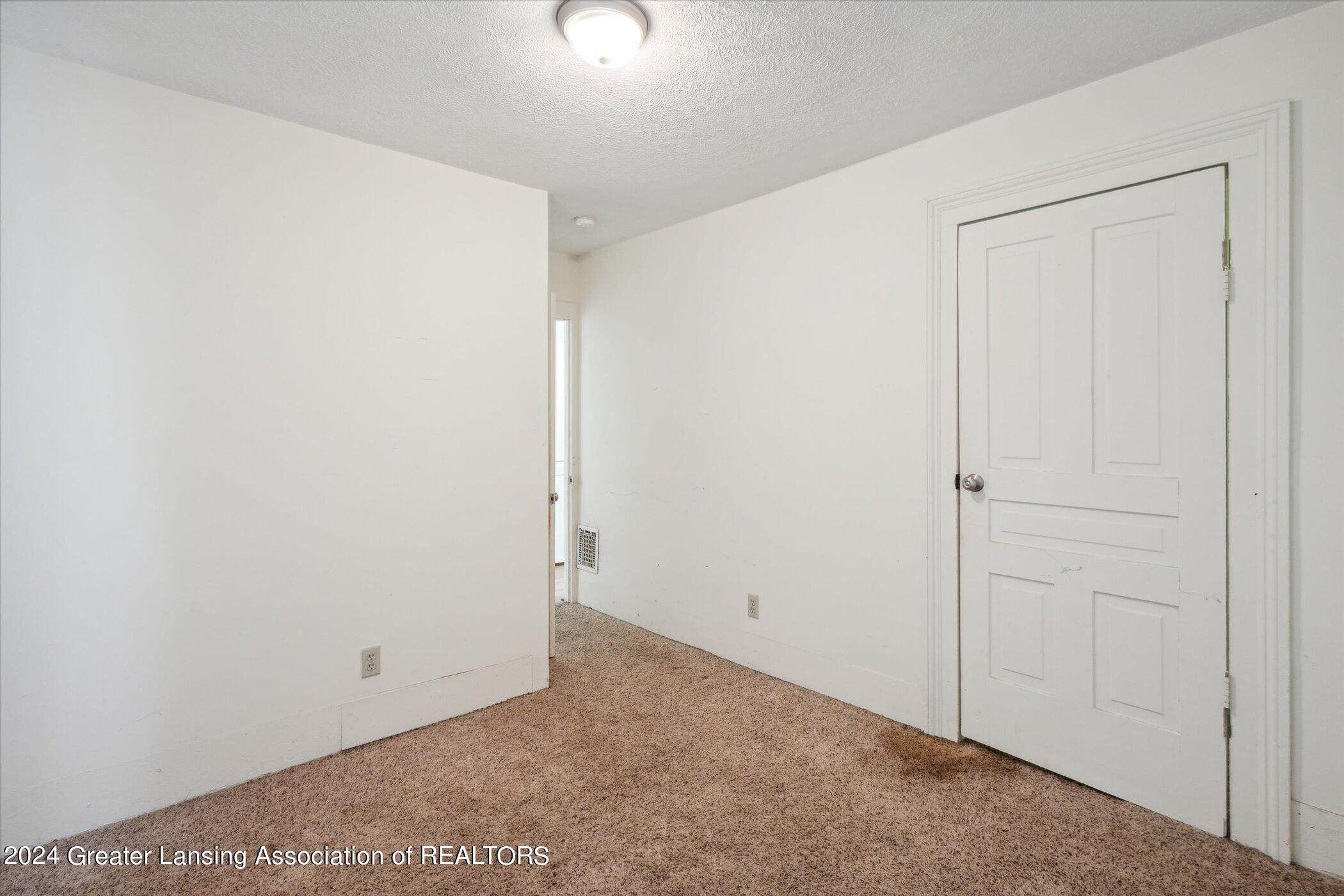 415 West Harris Street Charlotte, MI 48813 - Photo 26 of 32 26-415-W-Harris-St-Charlotte-MI-48813-Wi