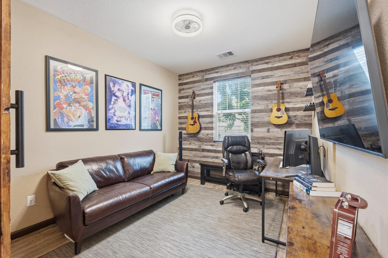 7240 Encore Way Roseville, CA 95747 - Photo 13 of 52 a living room with furniture and a window