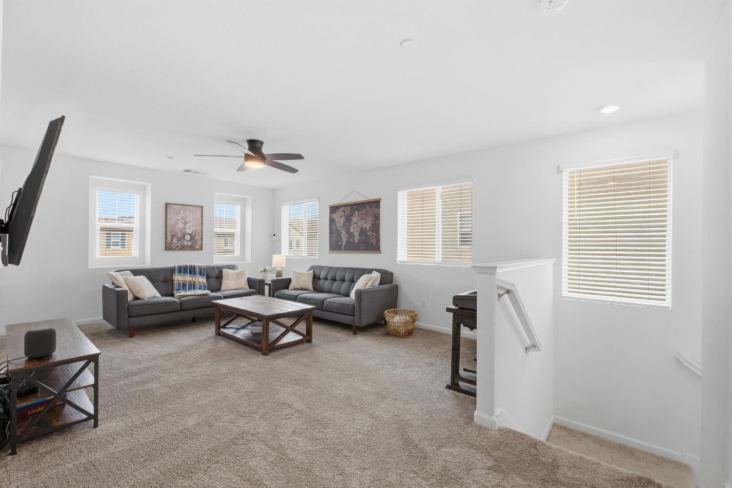 7240 Encore Way Roseville, CA 95747 - Photo 23 of 52 a living room with furniture and a window