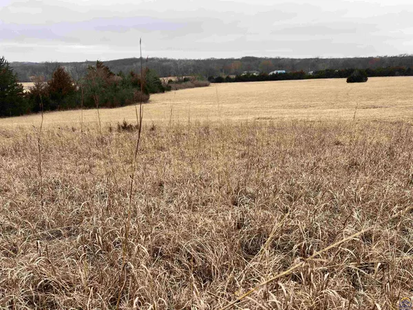 $125,000 | 10240 U4 Road, Hoyt, KS 66440