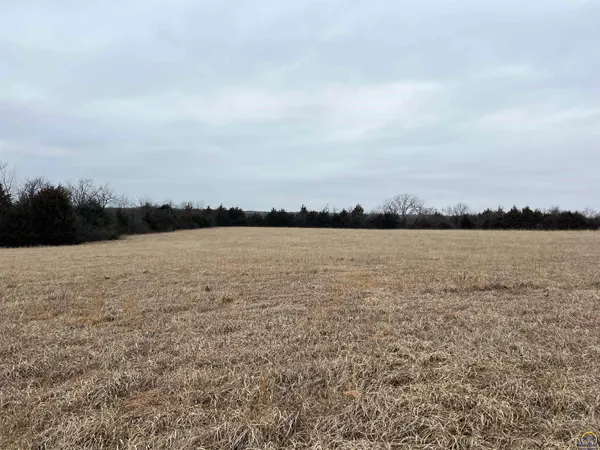 $125,000 | 10240 U4 Road, Hoyt, KS 66440