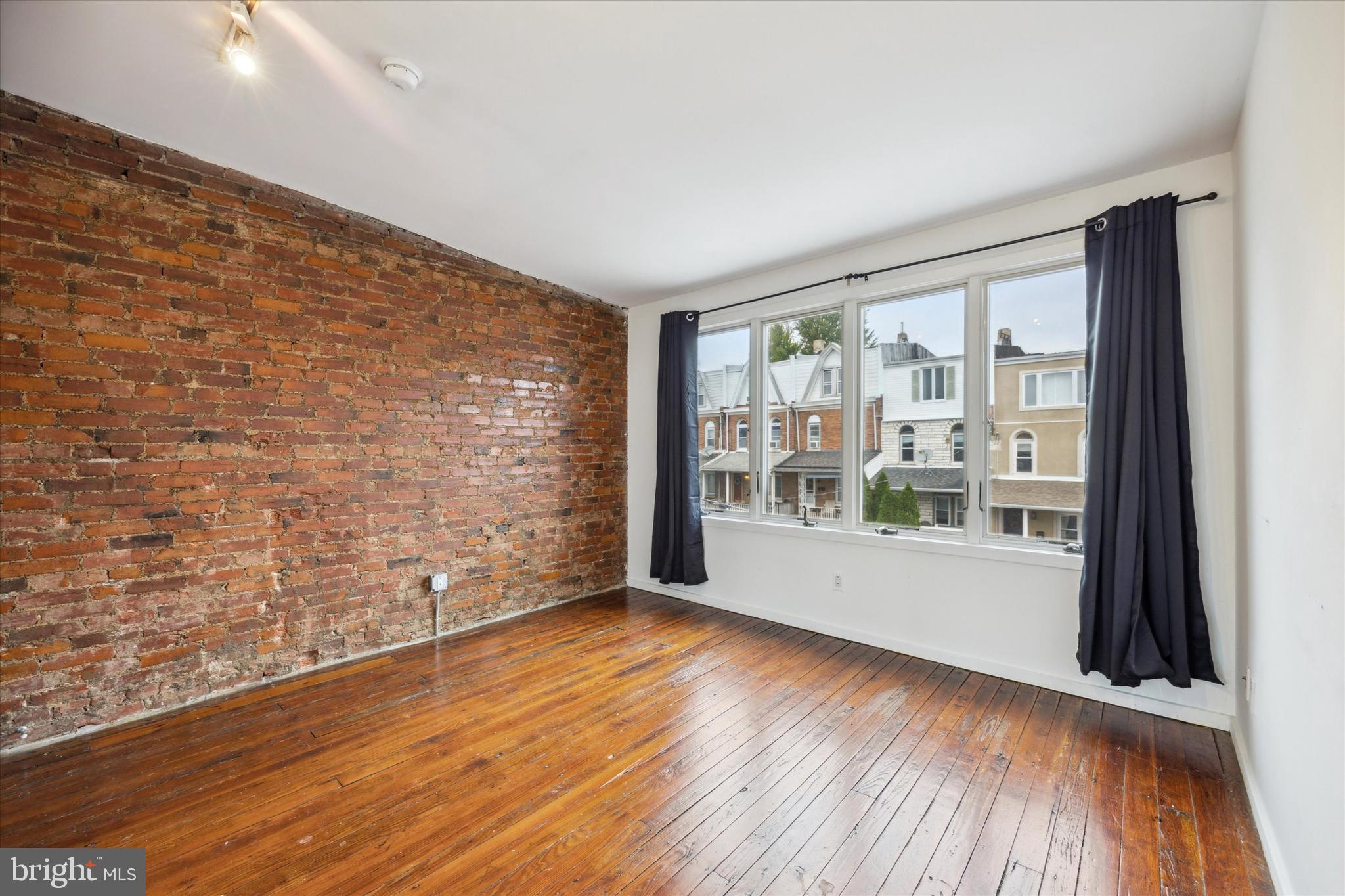 4428 Fleming Street Philadelphia, PA 19128 - Photo 19 of 26 3rd floor front bedroom