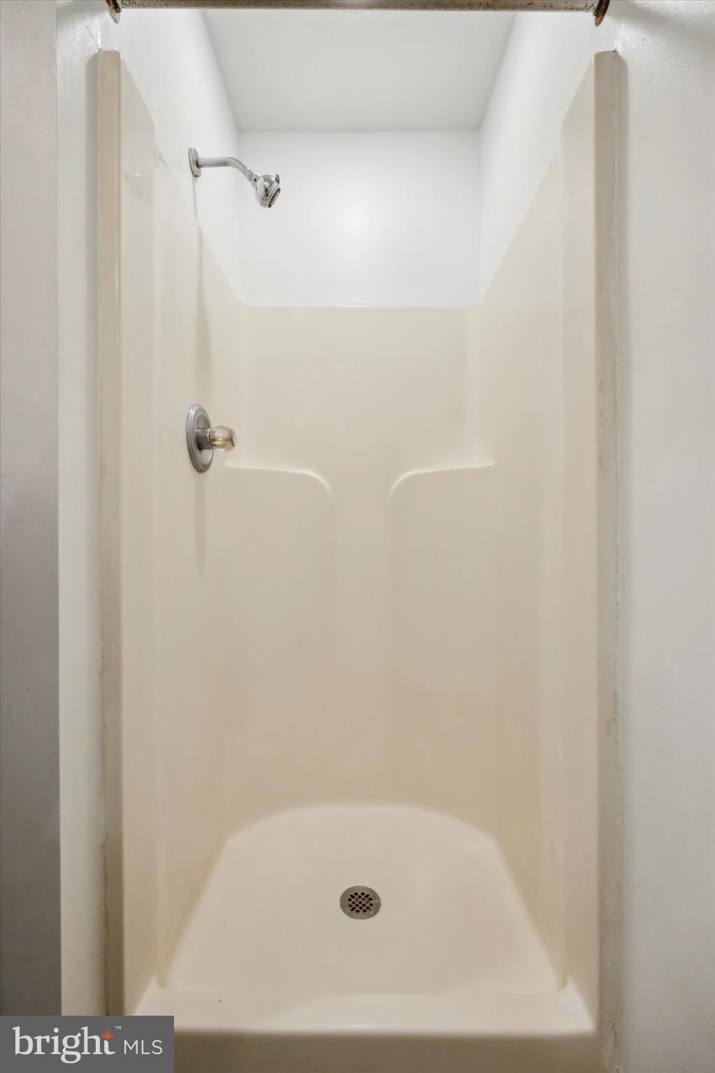 4428 Fleming Street Philadelphia, PA 19128 - Photo 24 of 26 3rd floor shower