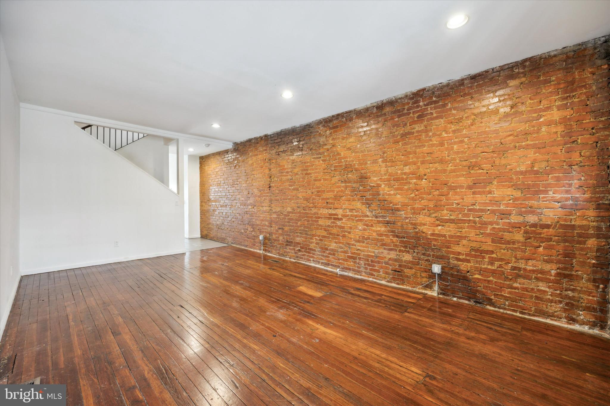 4428 Fleming Street Philadelphia, PA 19128 - Photo 3 of 26 Living/Dining
