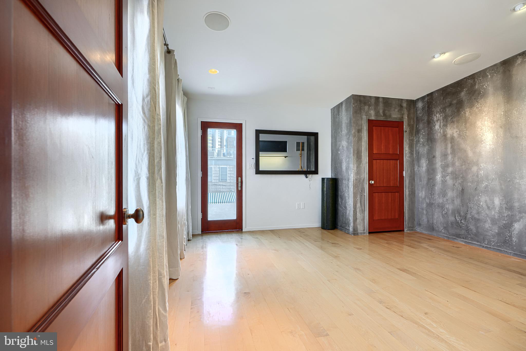 1301 Hull Street Baltimore, MD 21230 - Photo 36 of 48