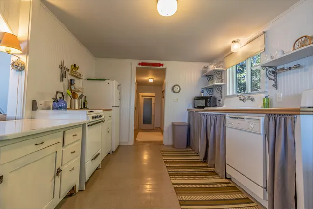 $1,250,000 | 614-618 Gouldsboro Point Road, Gouldsboro, ME 04607