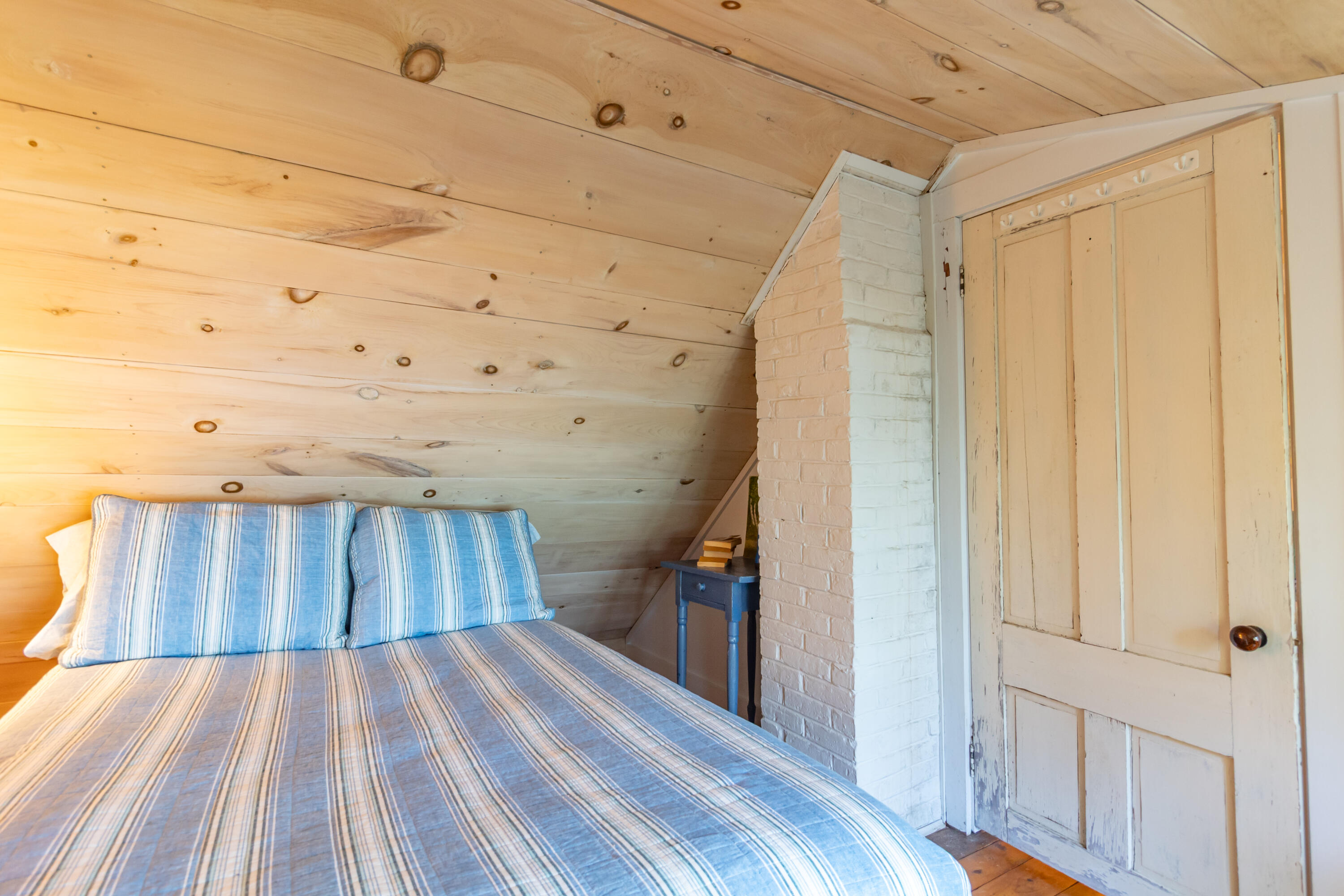 614-618 Gouldsboro Point Road Gouldsboro, ME 04607 - Photo 70 of 110 Blue Loon Cottage Upstairs BR2