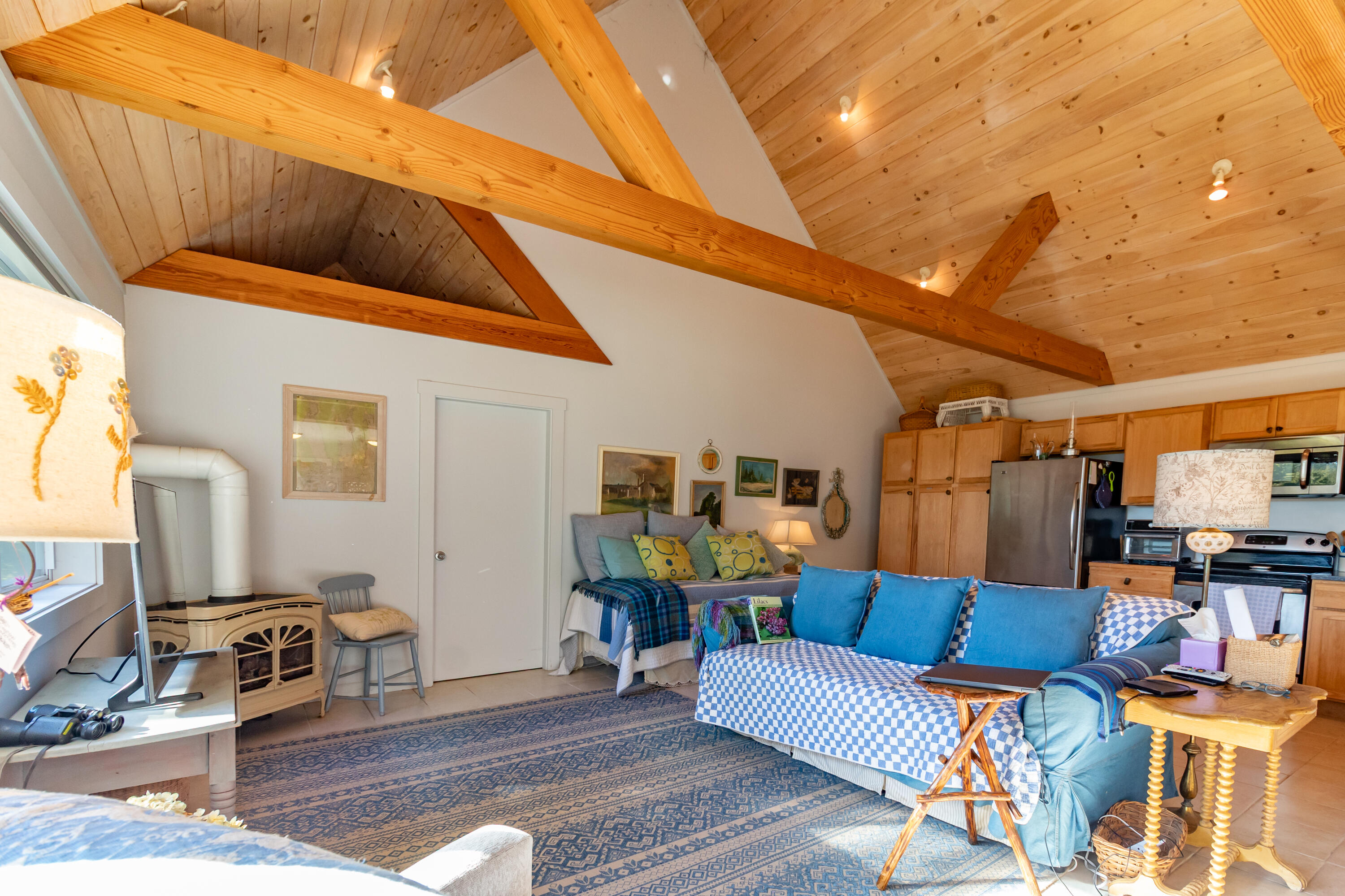 614-618 Gouldsboro Point Road Gouldsboro, ME 04607 - Photo 98 of 110 The Barn living room