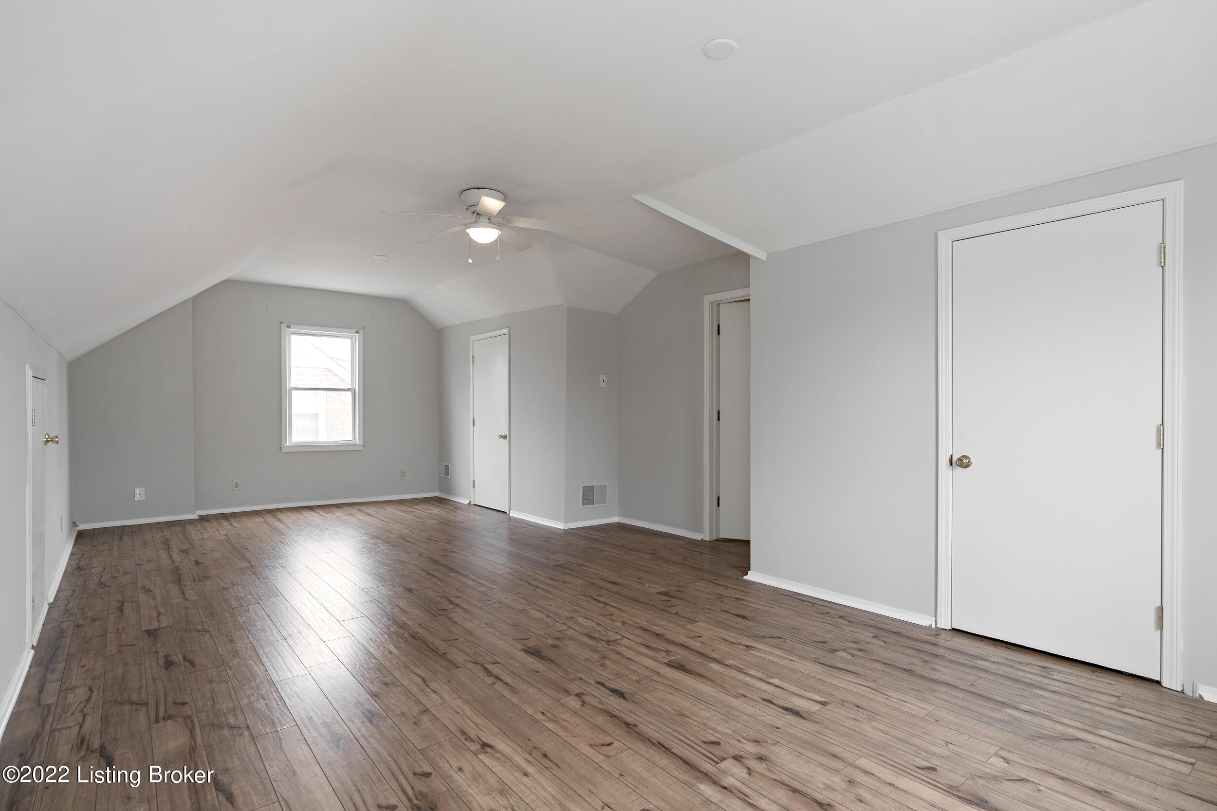 2204 Manchester Road Louisville, KY 40205 - Photo 27 of 46 Bedroom 3