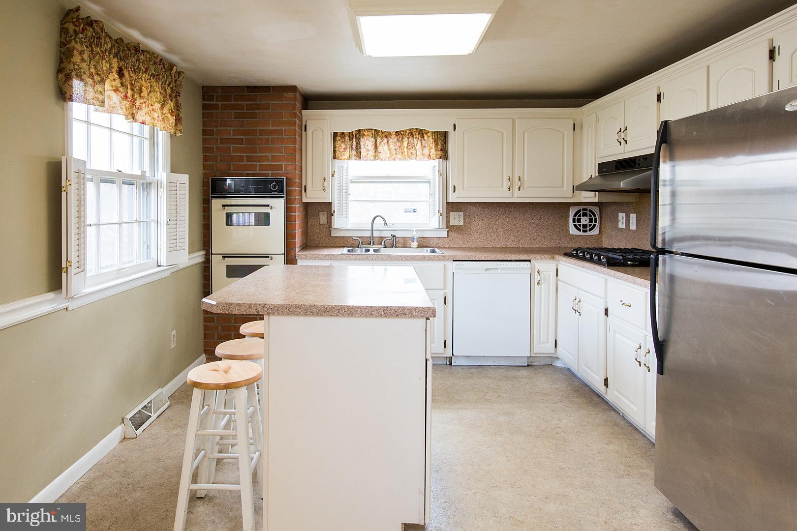 1732 Sammar Road Lancaster, PA 17601 - Photo 7 of 45