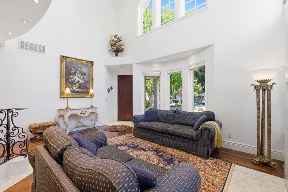 853 Riverside Drive San Jose, CA 95125 - Photo 7 of 52