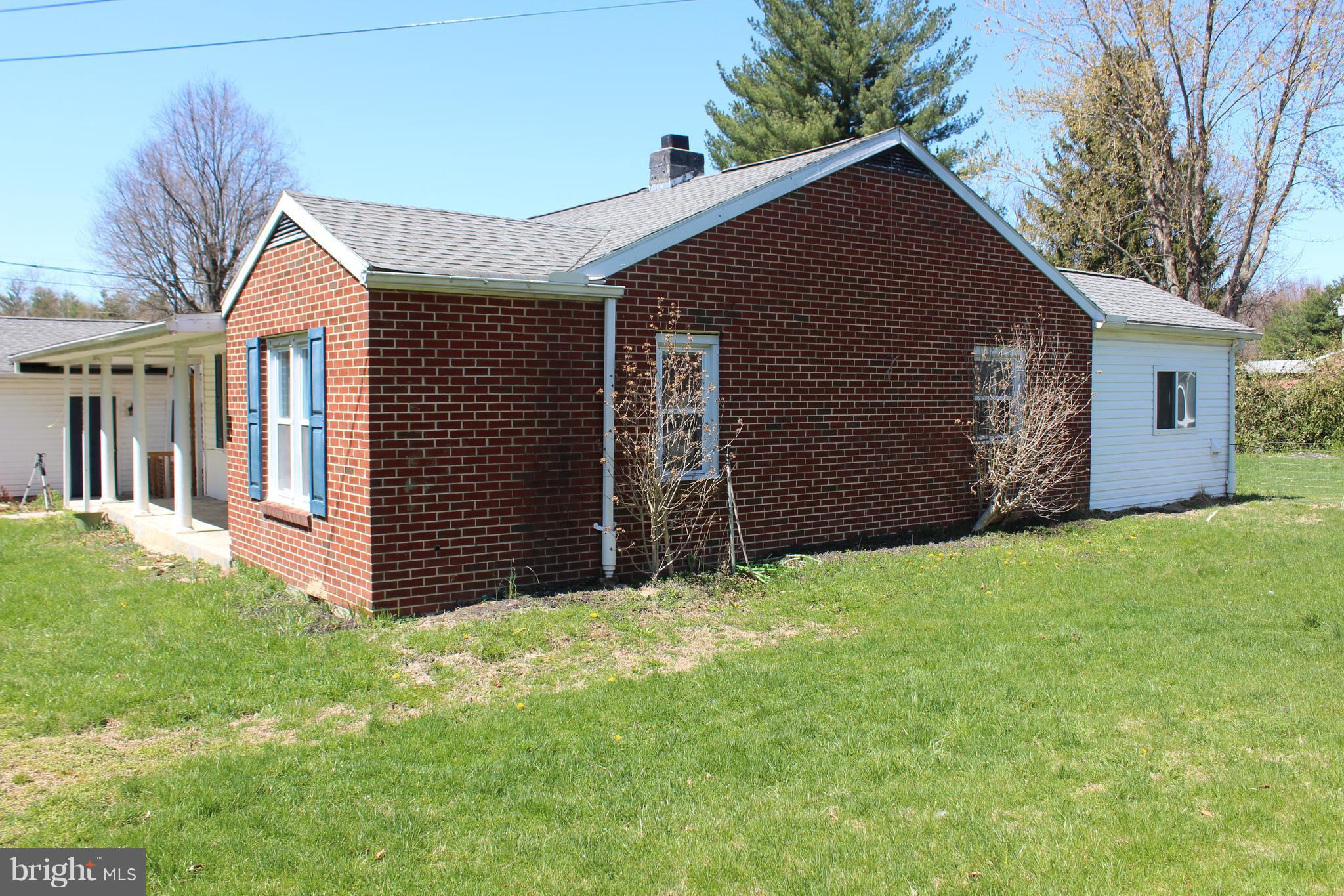 21322 Greenbrier Road Boonsboro, MD 21713 - Photo 17 of 21 Side yard