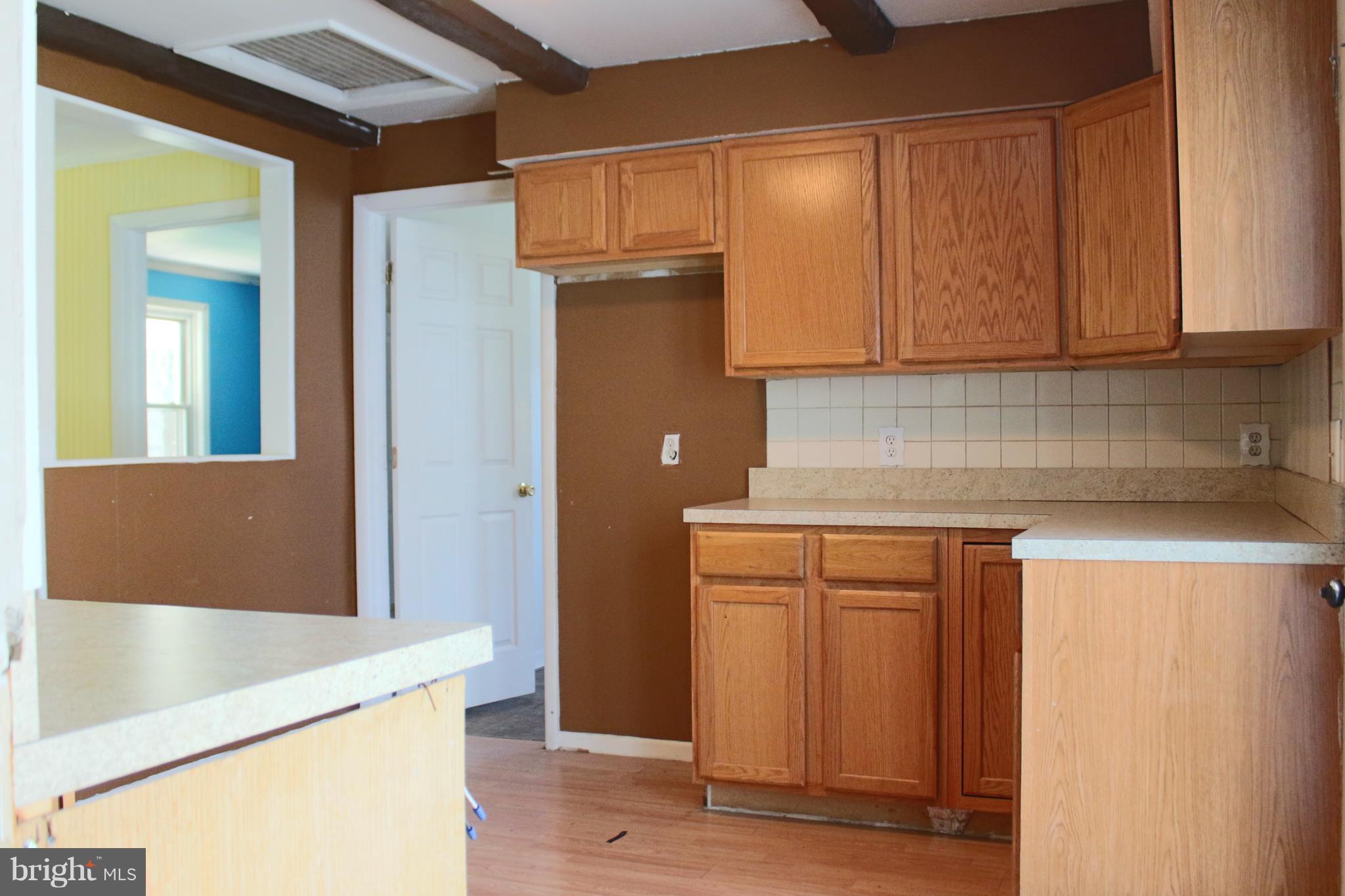 21322 Greenbrier Road Boonsboro, MD 21713 - Photo 7 of 21 Kitchen