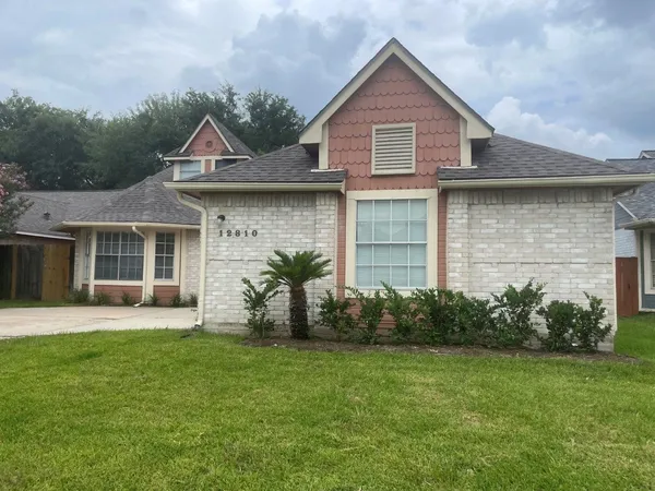 $249,000 | 12810 Ashford Knoll Drive, Houston, TX 77082