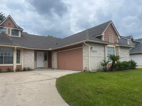 $249,000 | 12810 Ashford Knoll Drive, Houston, TX 77082