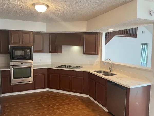 $249,000 | 12810 Ashford Knoll Drive, Houston, TX 77082