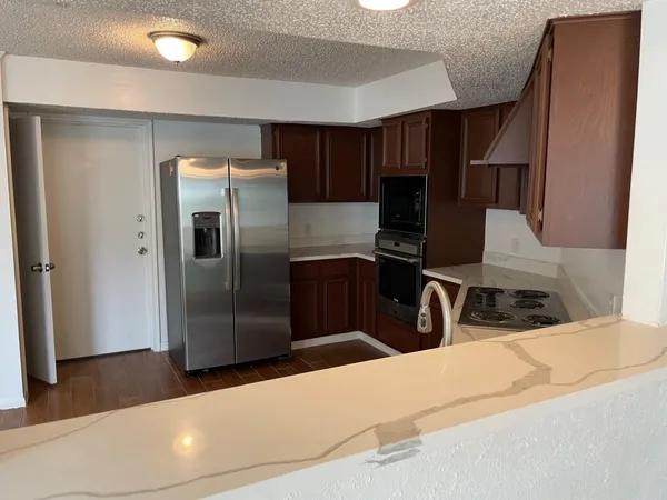 $249,000 | 12810 Ashford Knoll Drive, Houston, TX 77082