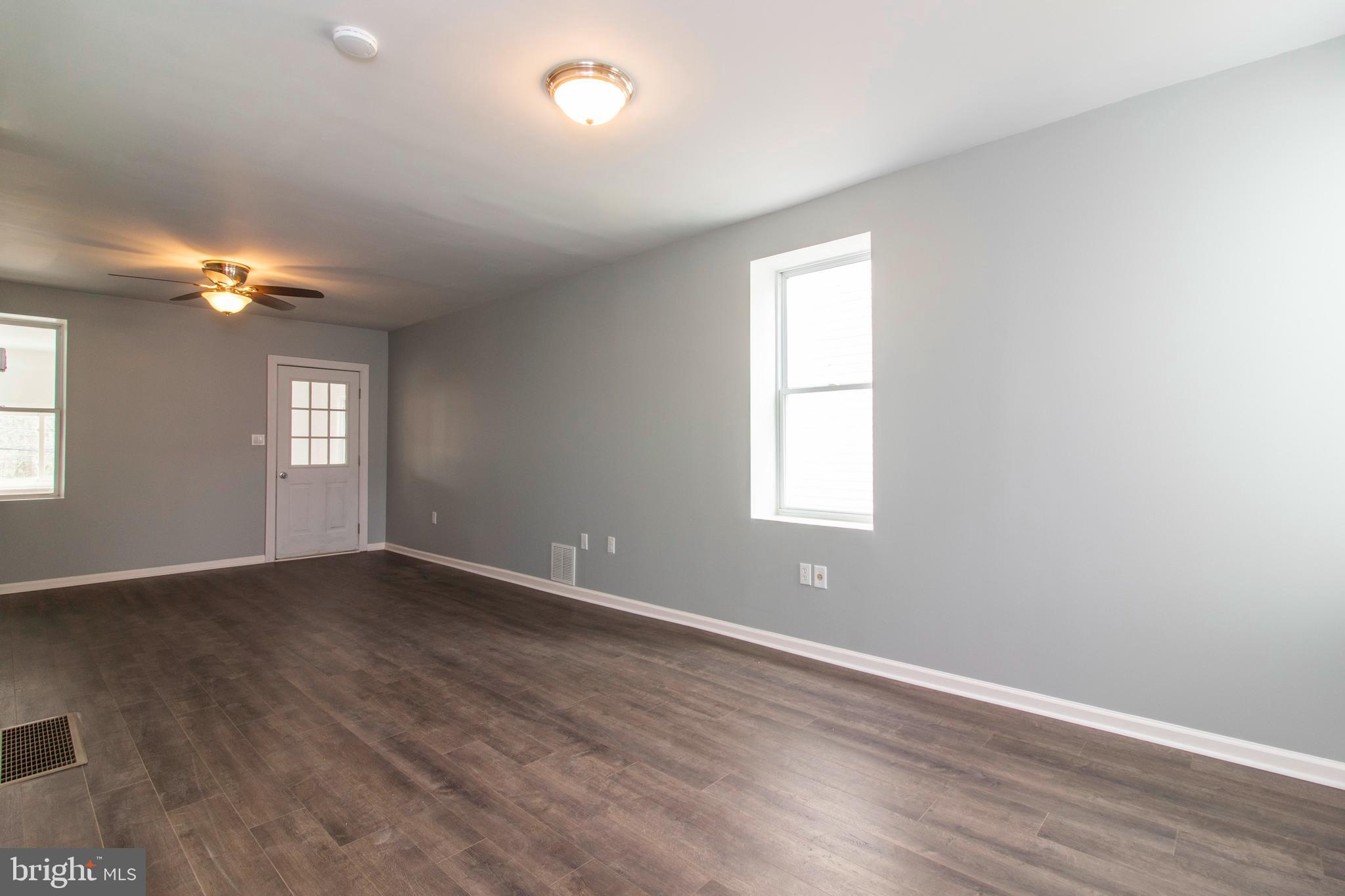 4348 Ridge Road Marcus Hook, PA 19061 - Photo 9 of 25 Gallery Image 9