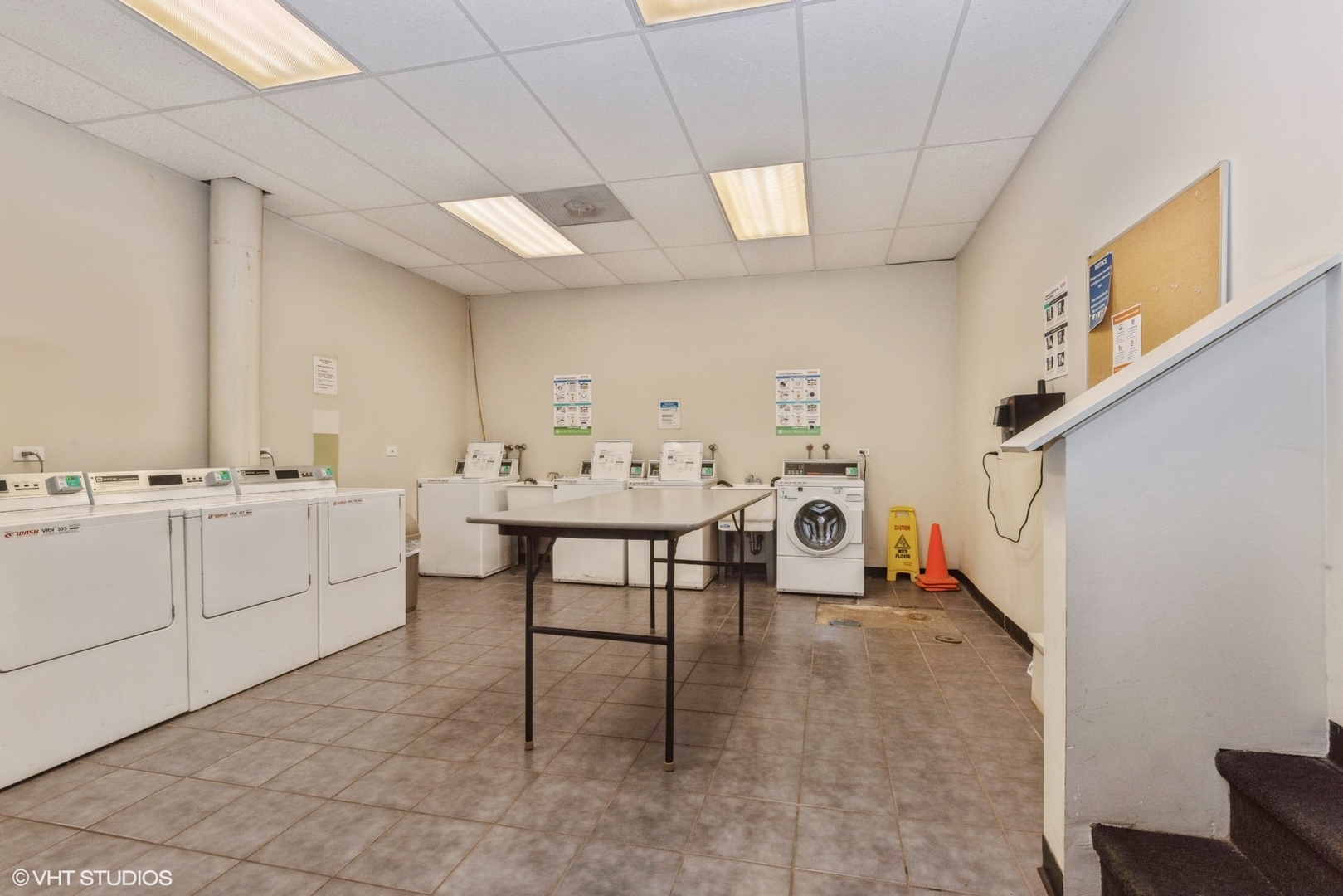 4144 North Sheridan Road, Unit 310 Chicago, IL 60613 - Photo 18 of 21 Gallery Image 18