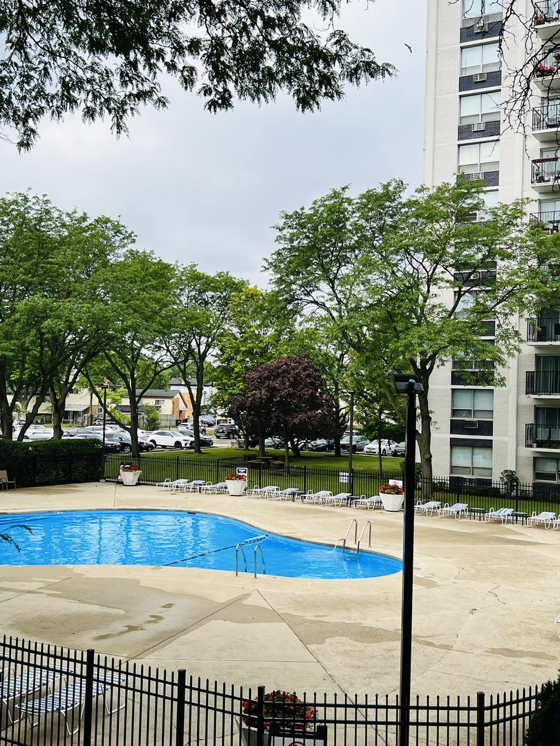 9001 Golf Road, Unit 2I Des Plaines, IL 60016 - Photo 17 of 20