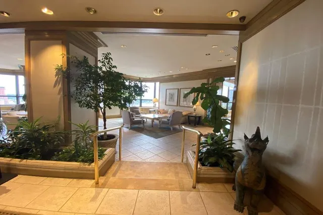 $1,395,000 | 415 East 37th Street, Unit 21J | Murray Hill