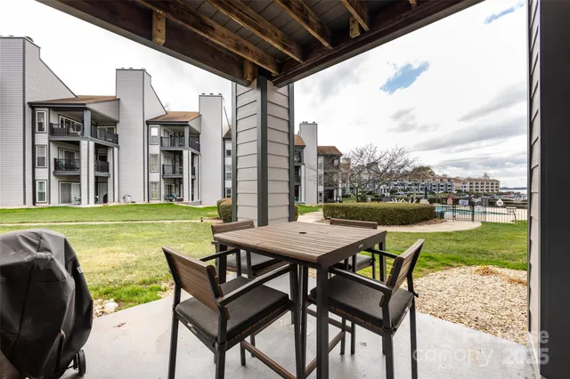 $2,000 | 18861 Vineyard Point Lane, Cornelius, NC 28031