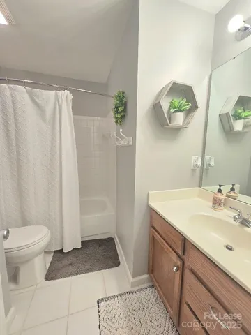 $2,000 | 18861 Vineyard Point Lane, Cornelius, NC 28031