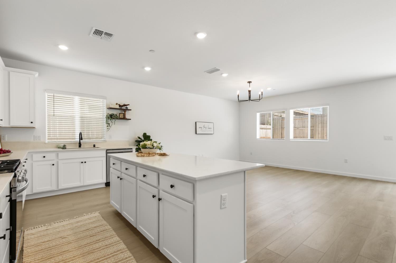 12650 Snowy Owl Way Rancho Cordova, CA 95742 - Photo 17 of 46