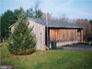13 Hidden Spring Lane Landenberg, PA 19350 - Photo 2 of 5 Gallery Image 2