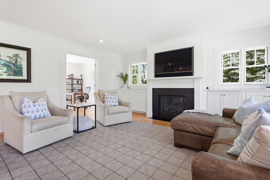 25 Stow Street Concord, MA 01742 - Photo 9 of 36