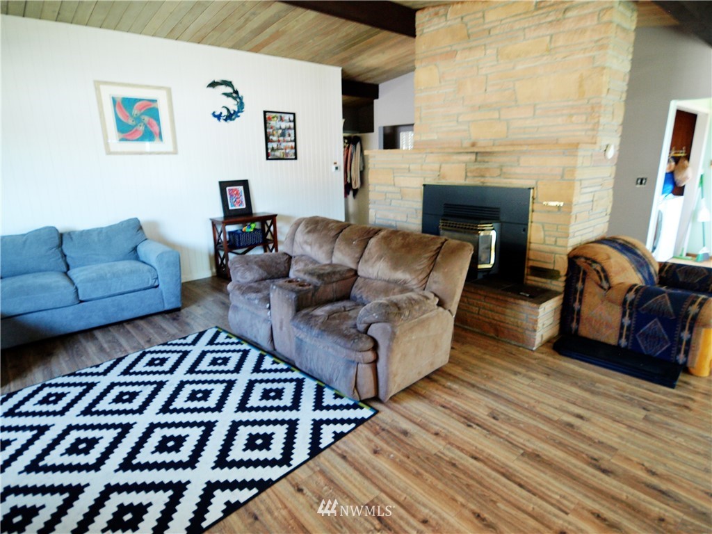 2519 MacKenzie Road Bellingham, WA 98226 - Photo 4 of 5 Gallery Image 4