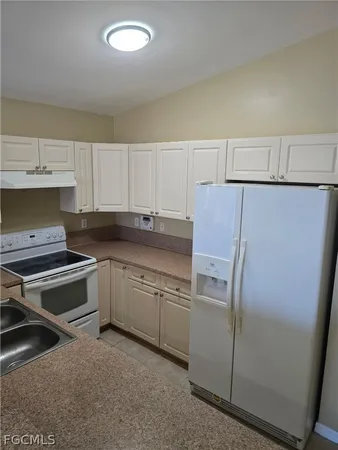 $1,300 | 2633 Sunniland Boulevard, Lehigh Acres, FL 33971