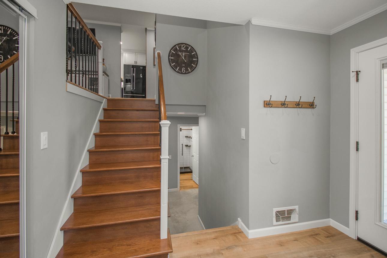 12025 Jasper Lane Eden Prairie, MN 55347 - Photo 3 of 50