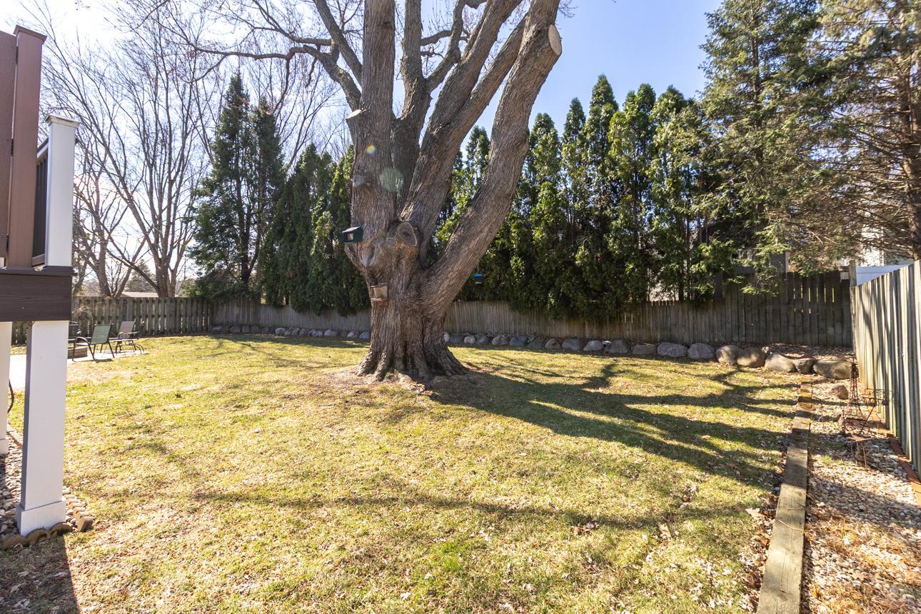 12025 Jasper Lane Eden Prairie, MN 55347 - Photo 36 of 50