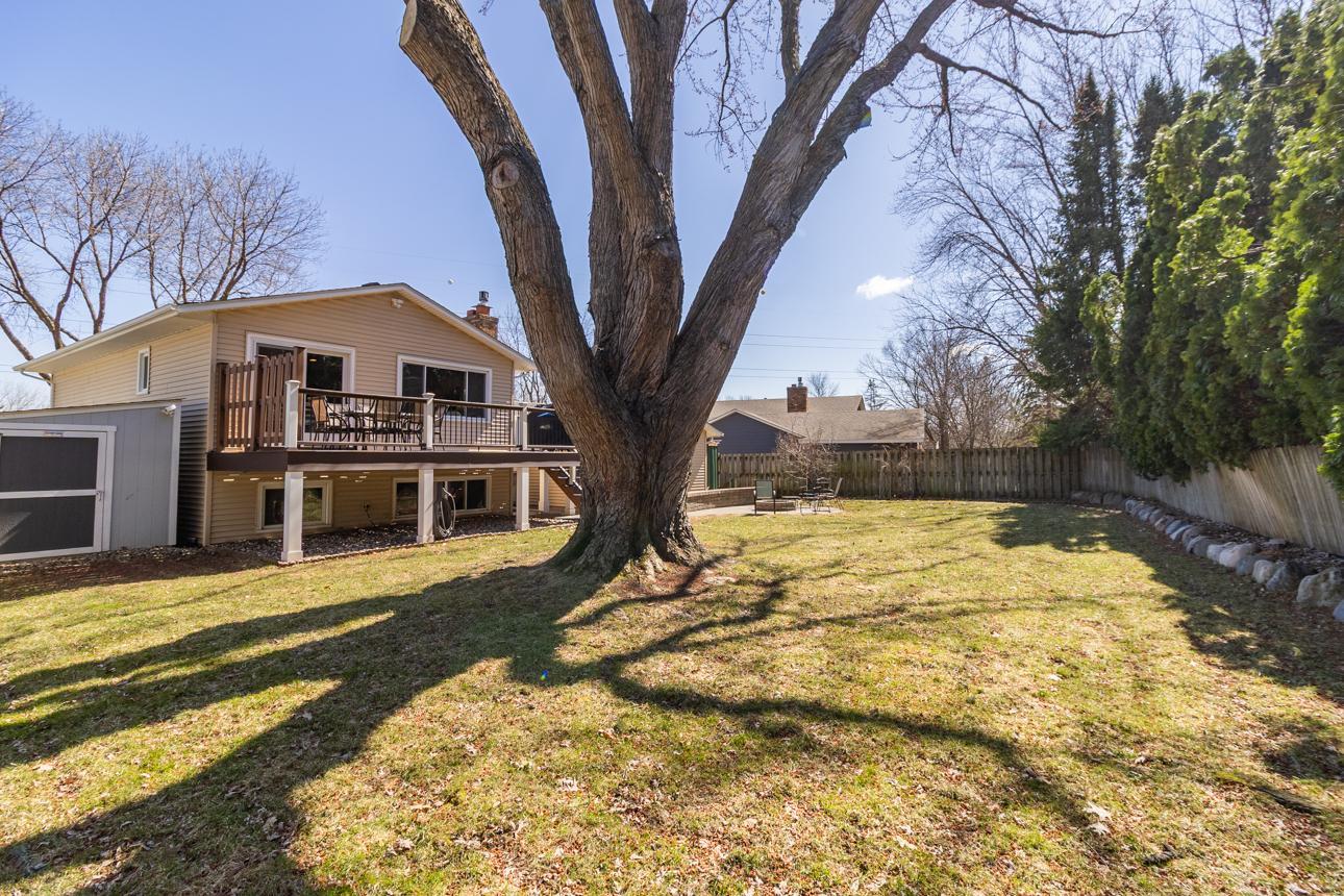 12025 Jasper Lane Eden Prairie, MN 55347 - Photo 38 of 50
