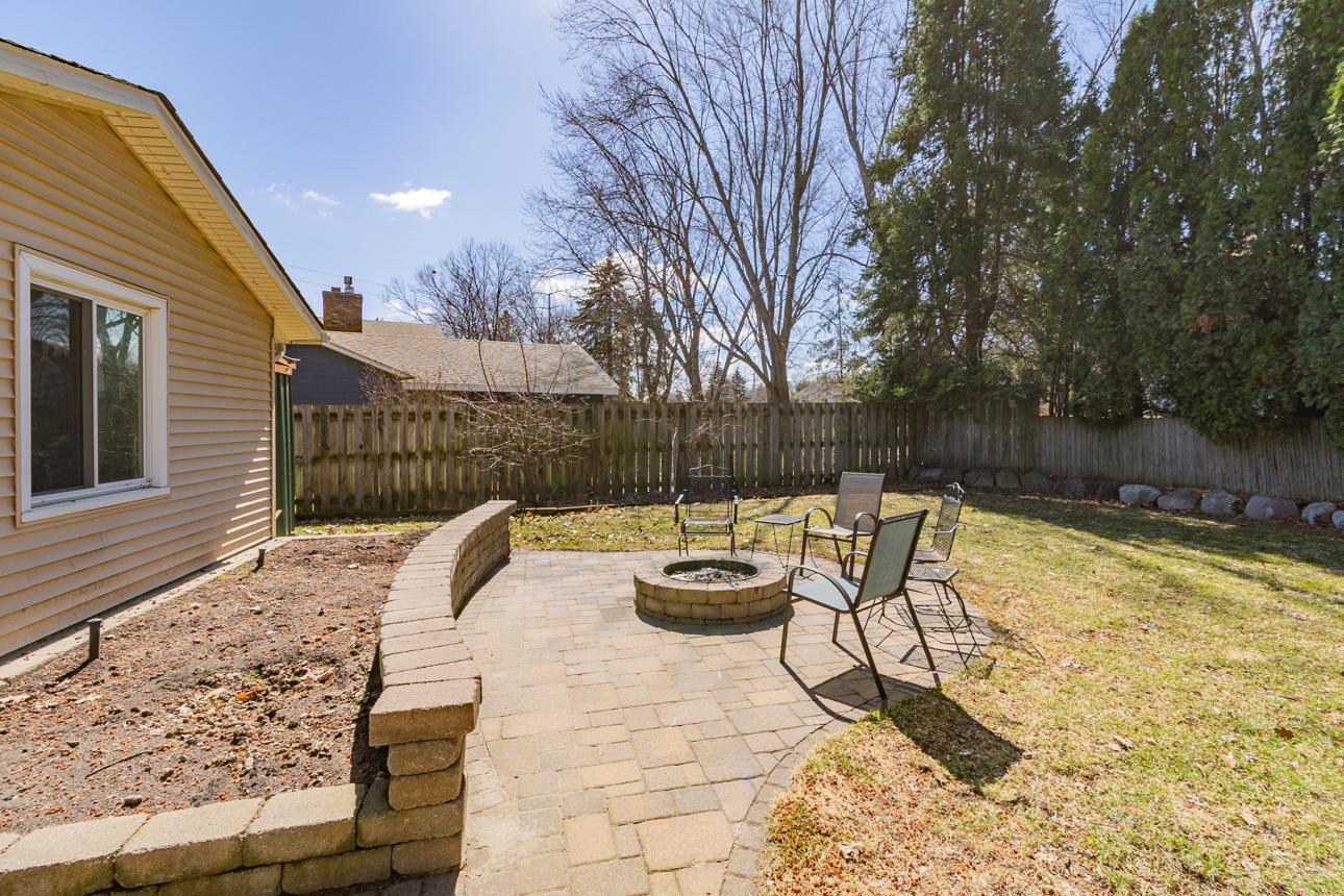 12025 Jasper Lane Eden Prairie, MN 55347 - Photo 42 of 50