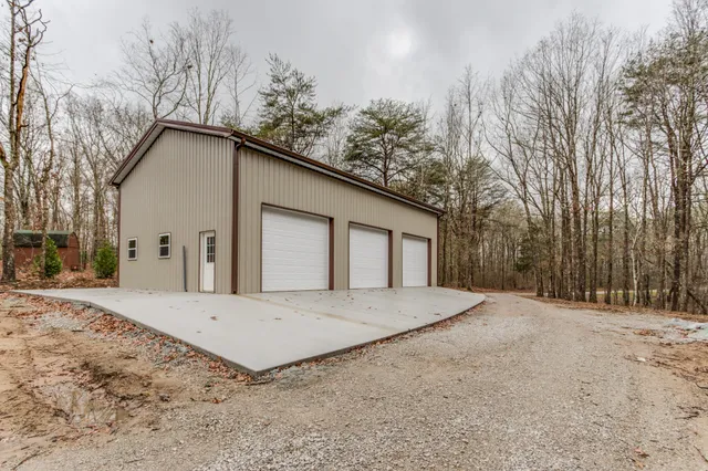 a view of a yard with a yard