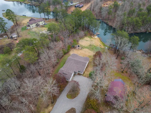 $849,500 | 374 Eagle Lake Road, Coalmont, TN 37313