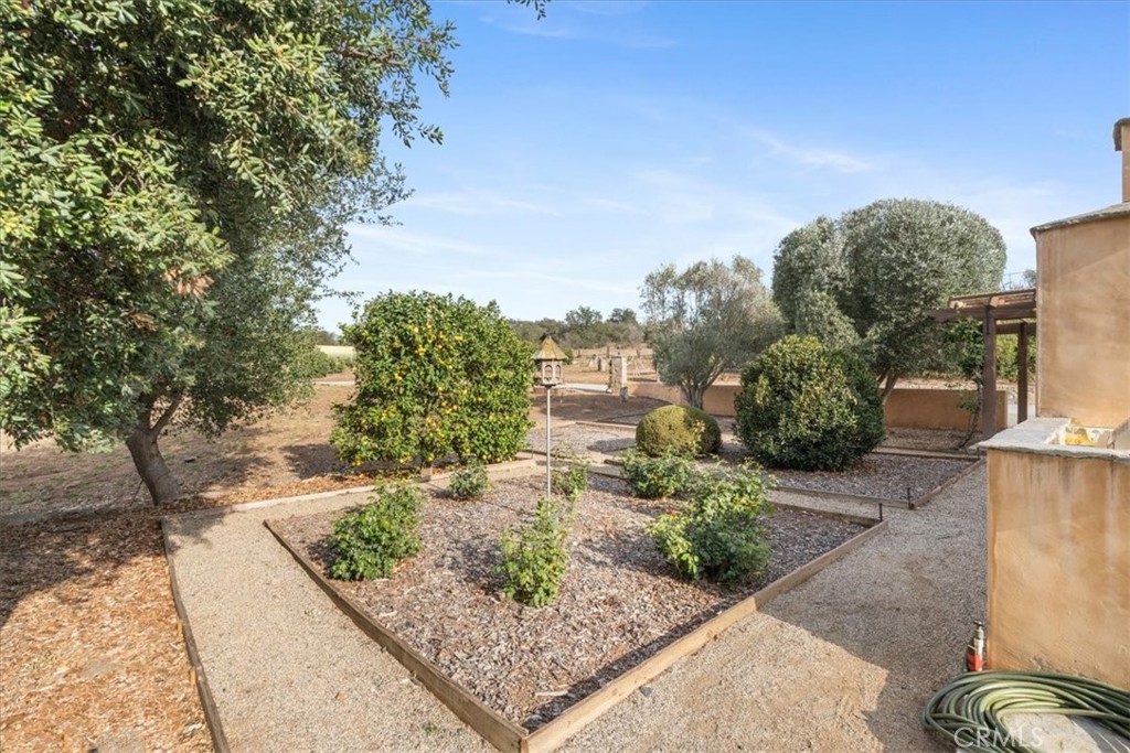 30718 Mesa Crest Road Valley Center, CA 92082 - Photo 32 of 50 Garden area
