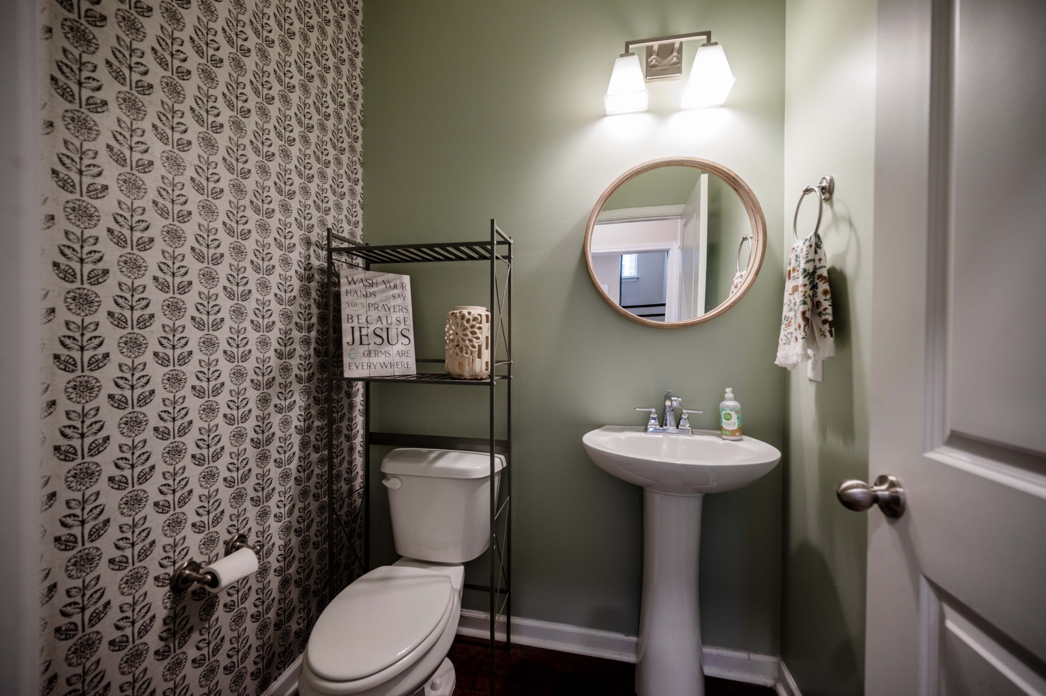 416 Butler Road Mount Juliet, TN 37122 - Photo 7 of 46 a bathroom with a toilet sink and mirror