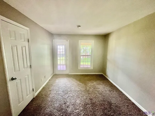 $166,000 | 7824 Jefferson Pl Boulevard, Unit 14C, Baton Rouge, LA 70809