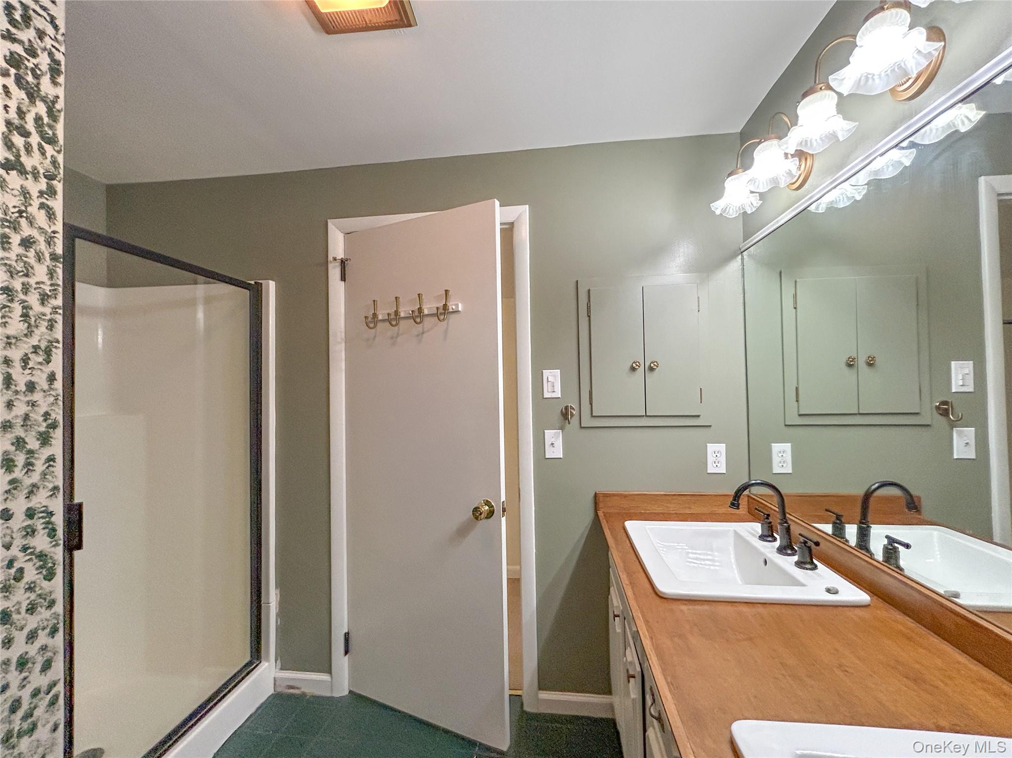 193 Bower Road Poughkeepsie, NY 12603 - Photo 11 of 16