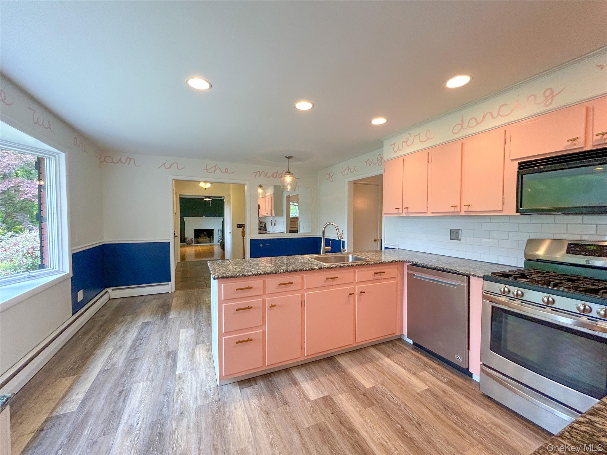 193 Bower Road Poughkeepsie, NY 12603 - Photo 3 of 16